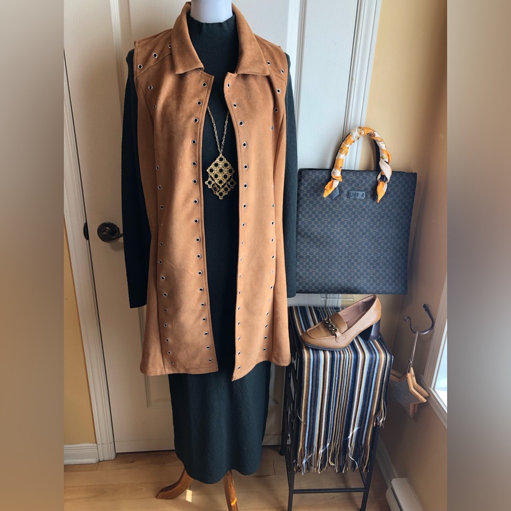Frank Lyman Design Camel Tan faux Suede Vest